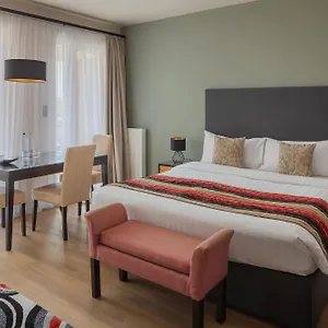 Отель Escala & ****